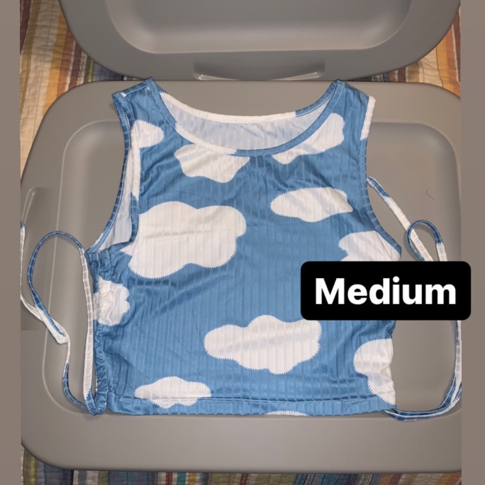 M fitted shirt